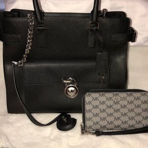 Micheal Kors Purse